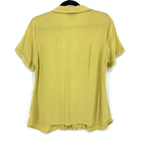 ModCloth Short Sleeve Button Front Shirt Womens Sz 1X Yellow Pintuck Blouse - Picture 2 of 5
